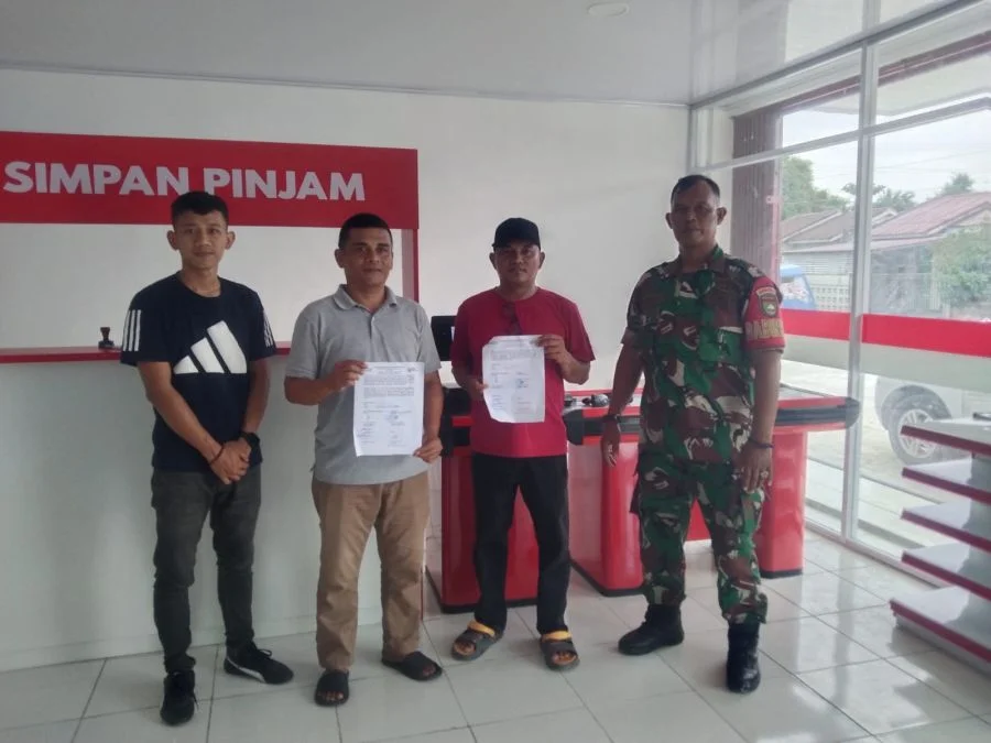 Babinsa Dampingi Serah Terima Software KDKMP Sri Meranti